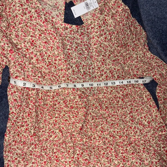 NWT American Eagle Outfitters Floral Blouse - Picture 5 of 5
